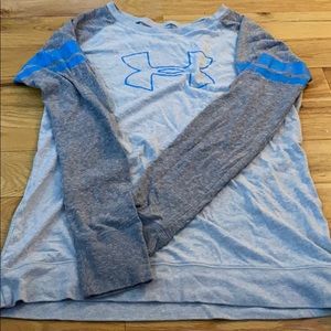 UNDER ARMOUR long sleeved shirt